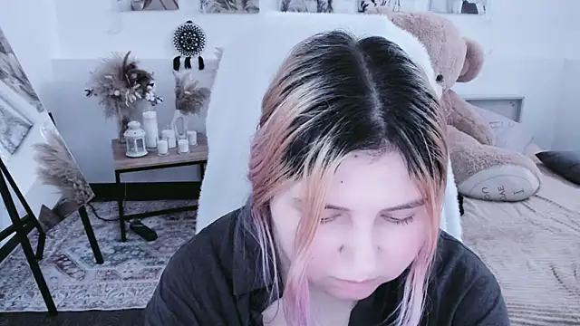 DiaAngell Chat XXX live