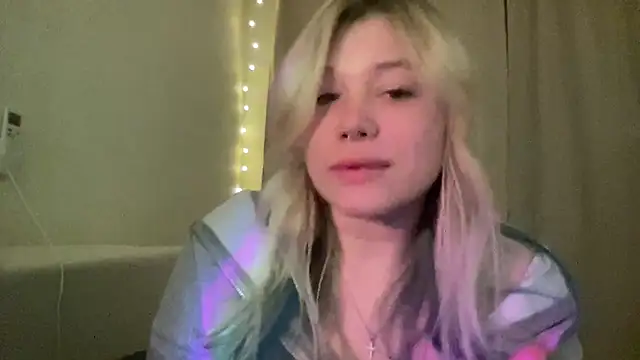 Lulu_Di's Webcam Show