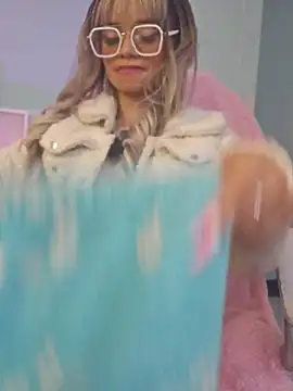 Emerald_gh – Live XXX-chat