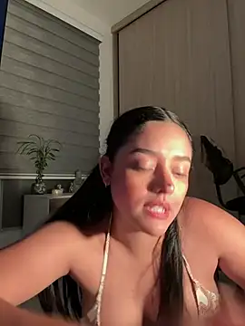 kenndall_21のライブXXXチャット