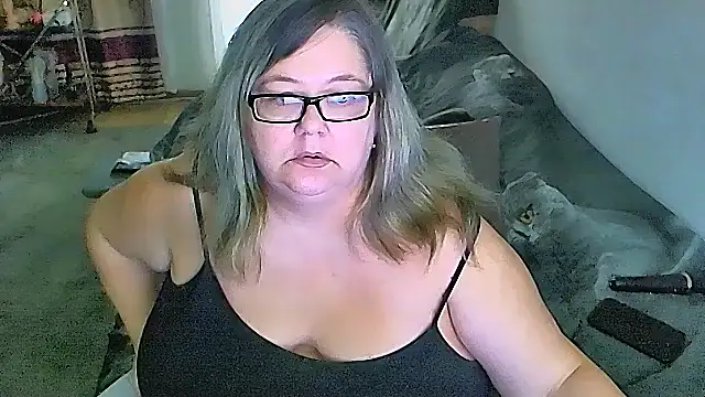 sex2 Adlı Modelin Canlı XXX Sohbeti