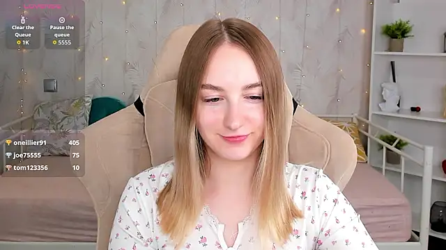 Chat +18 de Shy_Polly ao vivo