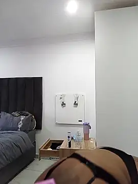 CuteHoney92 Chat XXX in diretta