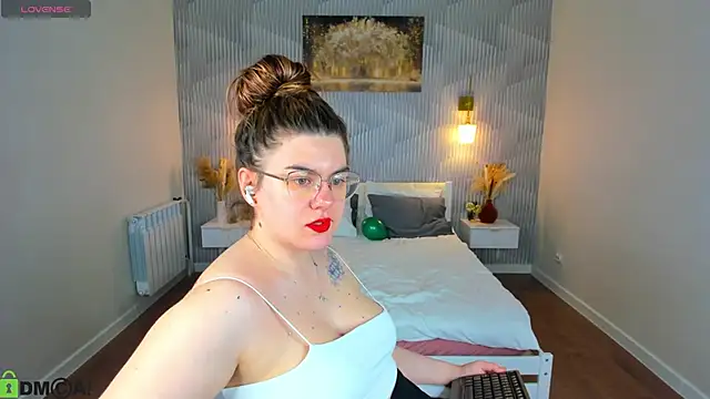 Онлайн чат XXX zoe_j0y