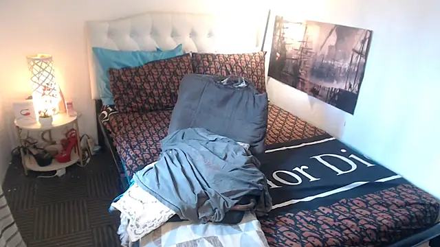 NinaDOM4CUM 现场XXX聊天