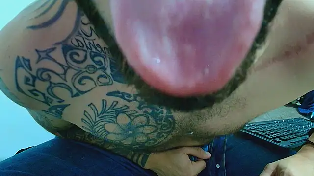 Chat XXX en directo de thomas_gun