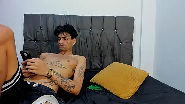 Chat XXX en directo de Gay_Red_Room