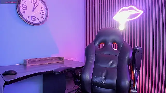 Maximoking26 – Naživo XXX chat