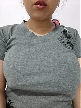 Shine_Mai Live XXX Chat