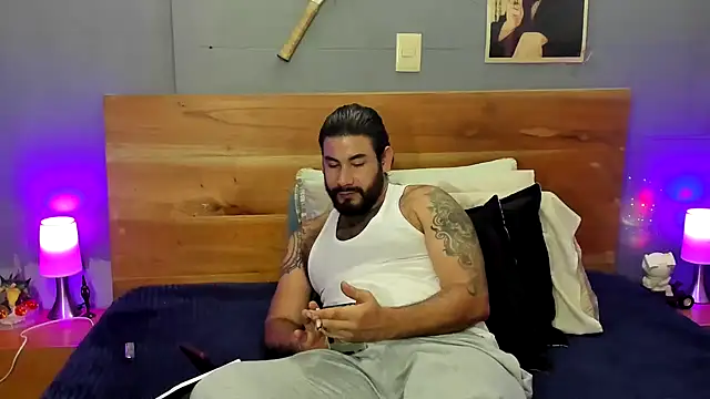 Prometeo-grizzly live XXX chat