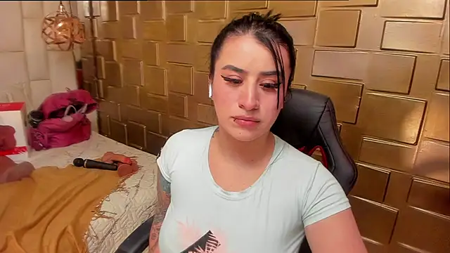 Chat +18 de Nara_belen ao vivo