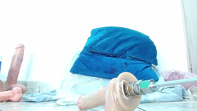 avaleri_cherry élő XXX-chatje