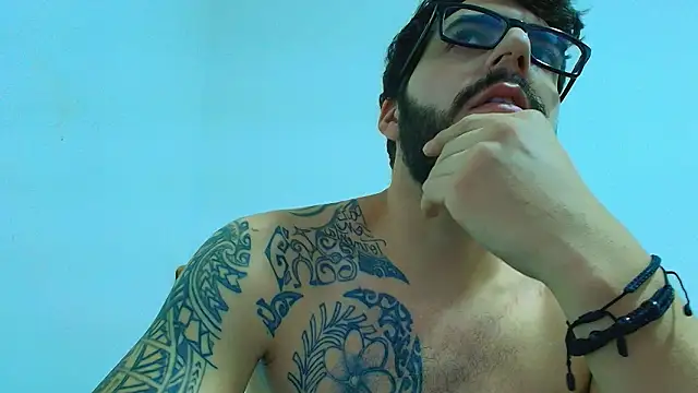 thomas_gun élő XXX-chatje