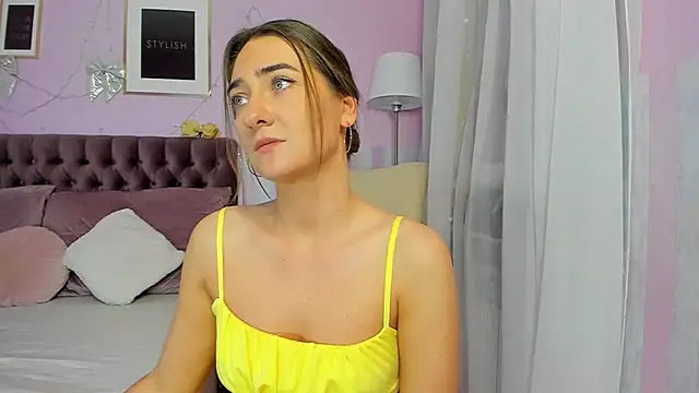 Evalaniss 即時 XXX 聊天