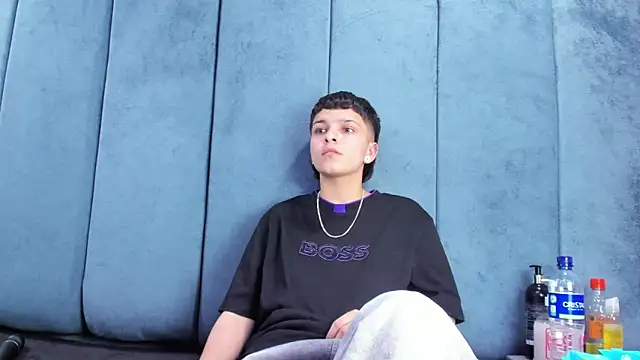 Megan_Thompson_ élő XXX-chatje