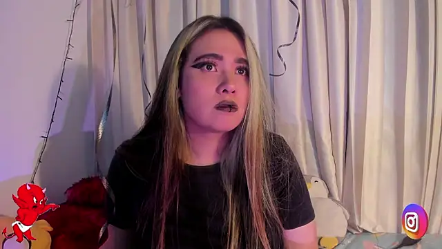 Lilith_Zenith_ 即時 XXX 聊天