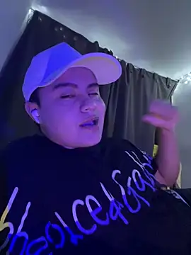 andresmahecha777 网络视讯表演