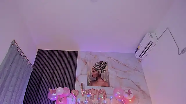 Chat +18 de pinky_peach ao vivo