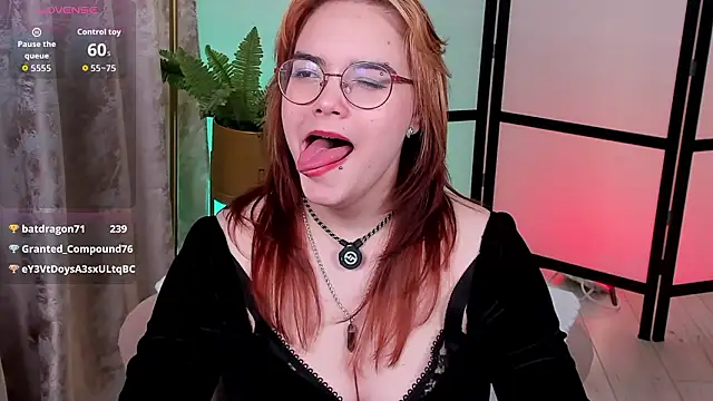 Lily__Evans élő XXX-chatje