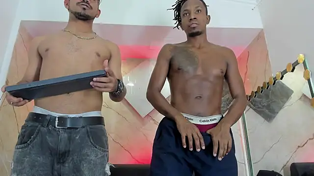 Chat +18 de Latins_on_fire ao vivo