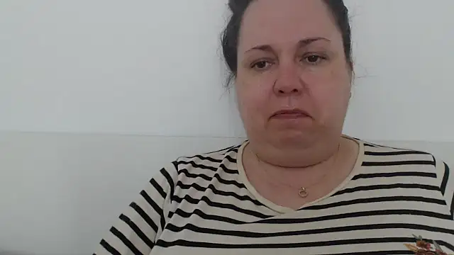 Chat +18 de WendyRhoades ao vivo