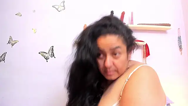 Chat +18 de agathaxxx-69 ao vivo