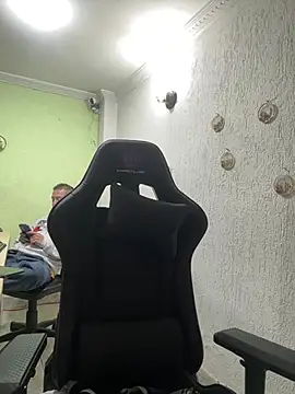 Pertunjukan Kamera Web jademoomsm