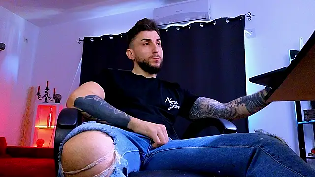 MightyAaron66 Pertunjukan Webcam