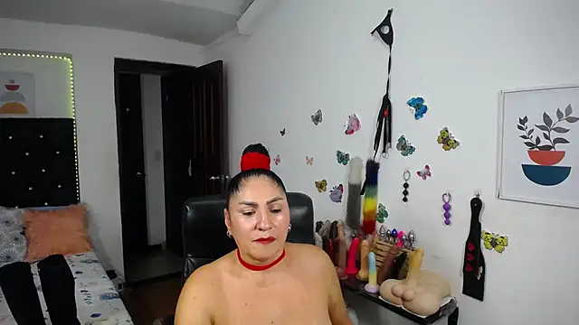 mature_bigboobs10 Live XXX Chat