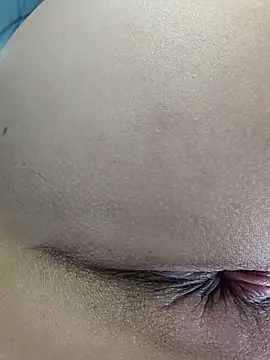 estrella_tasty 即時 XXX 聊天