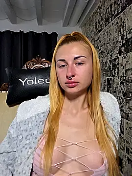 Онлайн чат XXX kylie_blck