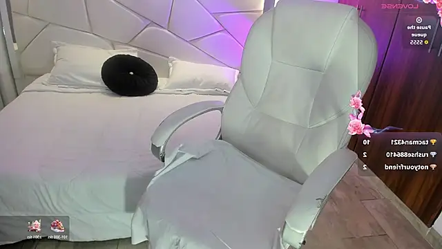 Natasha_Kiim_のライブXXXチャット