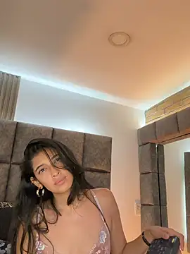 BrigitteVons' Live XXX Chat