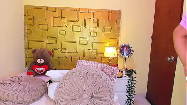 Julia_Haye: онлайн-секс-чат