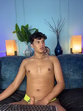 Leo_Savage_ Chat XXX in diretta