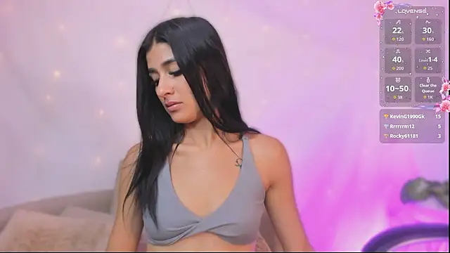 XXX chat uživo modela Ginni_charlotte