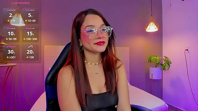 luma_sky_'s Live XXX Chat