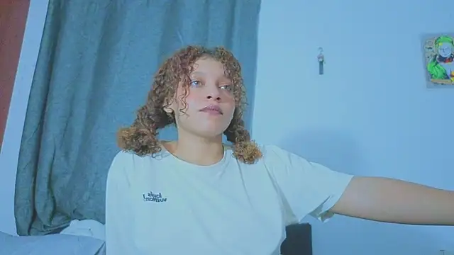 Ada_gales_'s Live XXX Chat