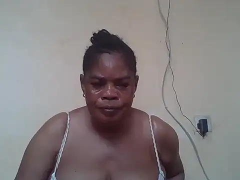 ANALQUEEN4 Chat XXX live