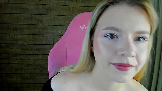 MilanaBalmain's Live XXX Chat