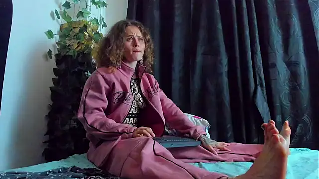 fulfill_fantasies1のライブXXXチャット