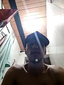 Santi2323xxX – webcam-show