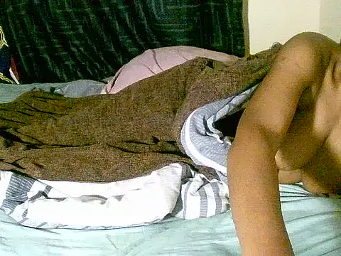 SuvieyX's Live XXX Chat