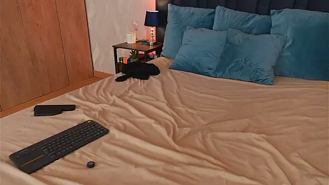 LucyDeLuca's Webcam Show