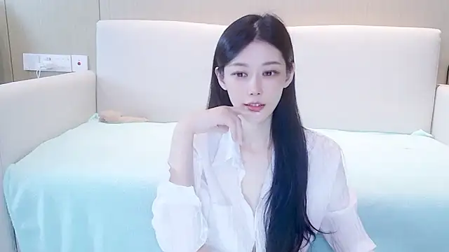 E-ll-A élő XXX-chatje