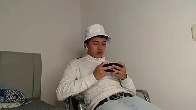 alex-lover élő XXX-chatje