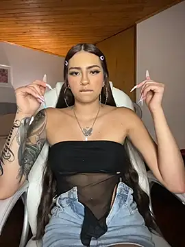 Chat XXX en directo de Hilary_pinkk