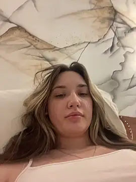 Holly_Molii Chat XXX live