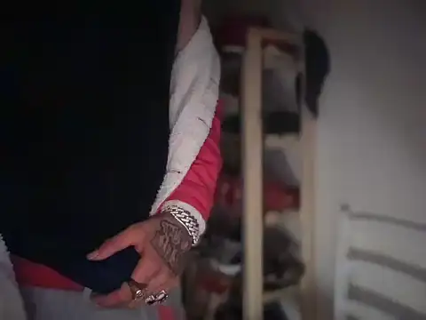 Chat +18 de badboy366 ao vivo