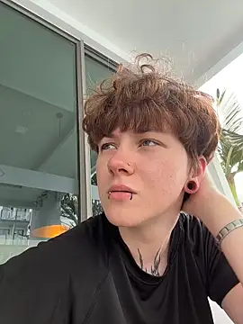 IceMur Chat XXX live